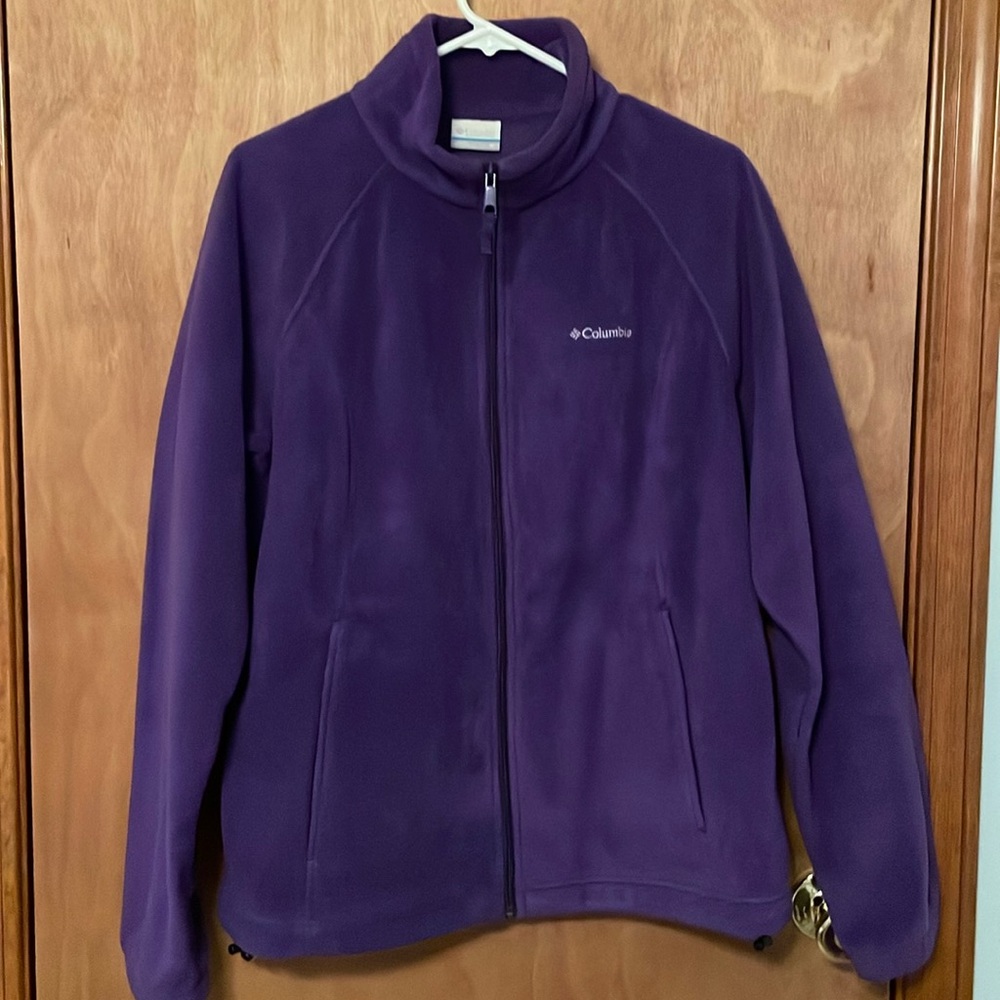 Unlined zip front fleece jacket with front zip pockets
